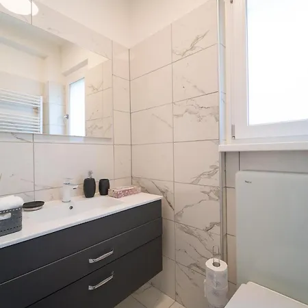 Swiss Blue Residence. Paradise Brissago